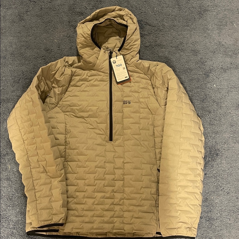 Mountain Hardwear Men's Beige Puffer Jacket